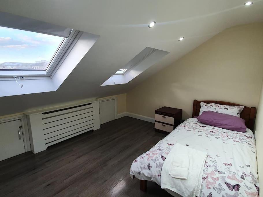 5 Bedroom House By Monishortlets *