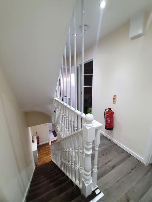Apartment 5 Bedroom House By Monishortlets